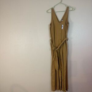 NWT Old Navy Camel tan vneck romper jumpsuit S
